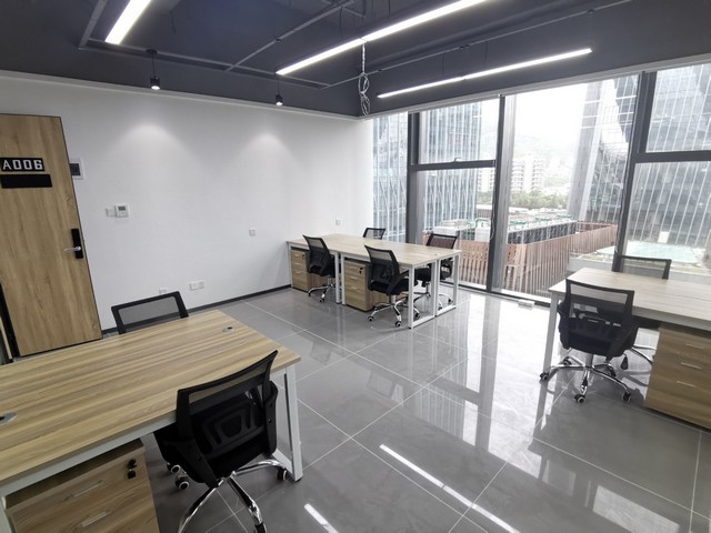 湖北LED雷达控制太阳能路灯节能环保