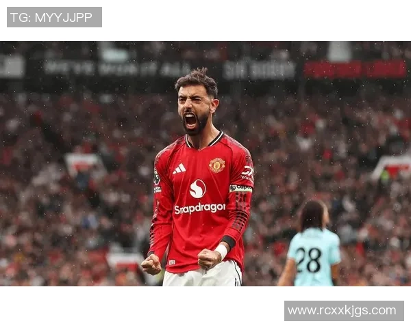 中超激战曼联险胜热刺争议判罚引发全场热议 中超激战曼联险胜热刺争议判罚引发全场热议