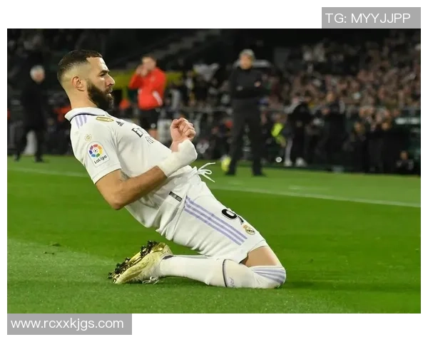 英超精彩对决皇马大胜AC米兰帽子戏法点燃全场激情