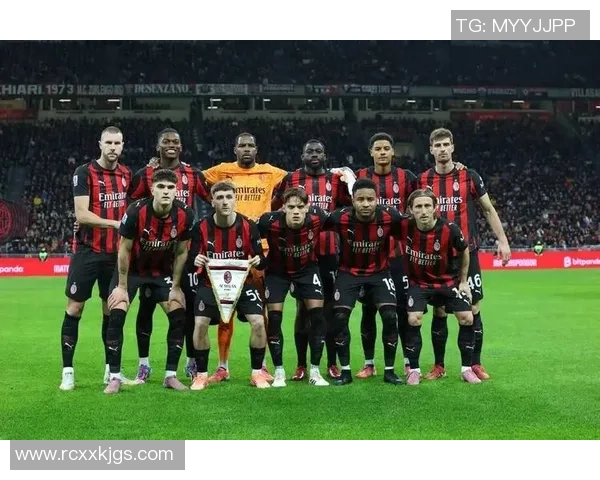 西甲精彩对决AC米兰大胜那不勒斯球员帽子戏法点燃全场激情