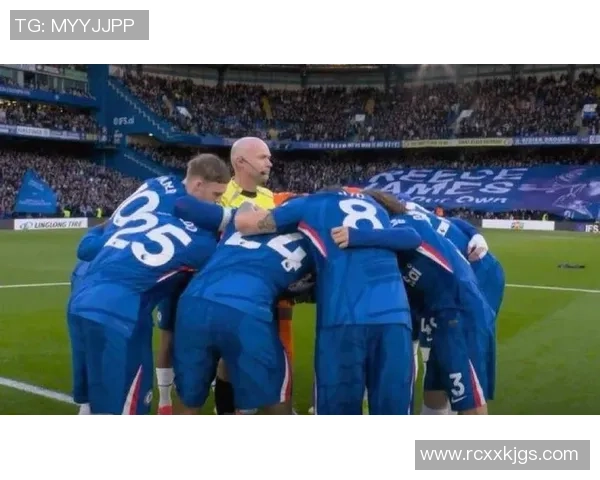 拜仁狂胜那不勒斯引发争议判罚全场沸腾的友谊赛回顾