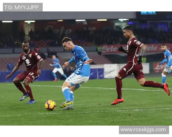 欧冠激战：那不勒斯与马竞战成平局帽子戏法引发全场狂欢